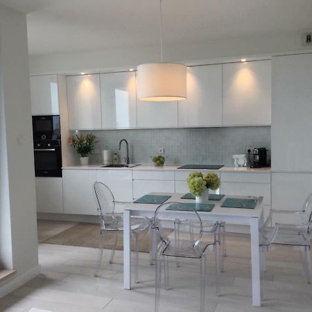 Apartament Sea Towers View กดิเนีย ภายนอก รูปภาพ