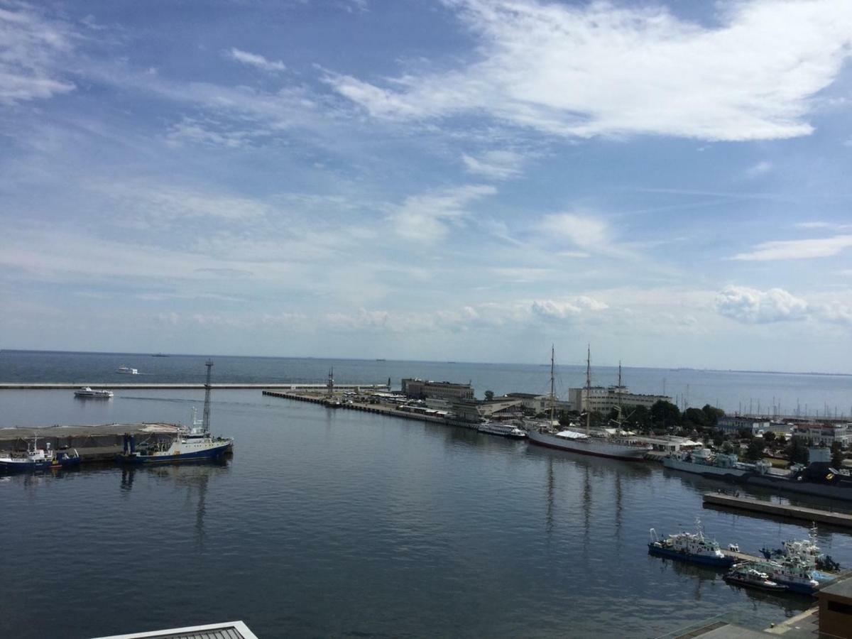 Apartament Sea Towers View กดิเนีย ภายนอก รูปภาพ