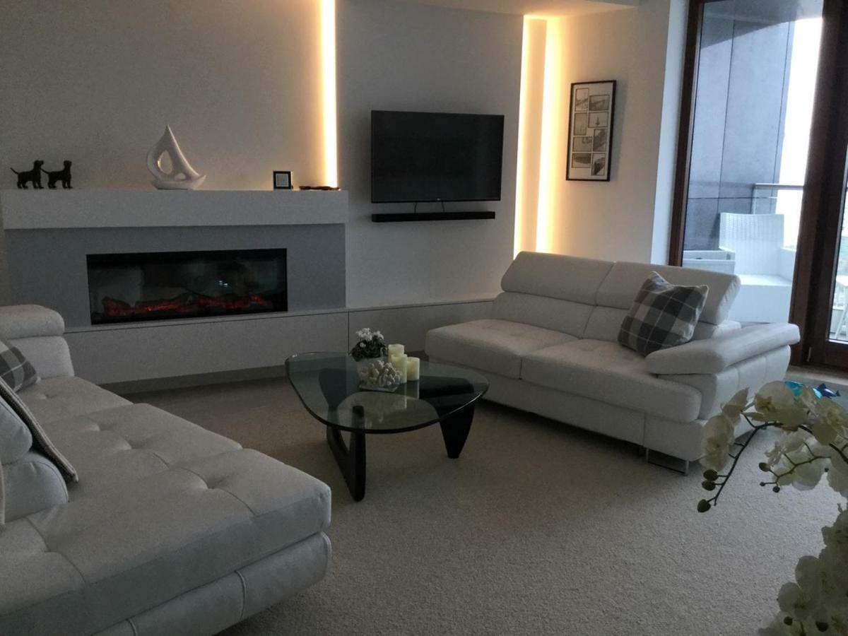 Apartament Sea Towers View กดิเนีย ภายนอก รูปภาพ